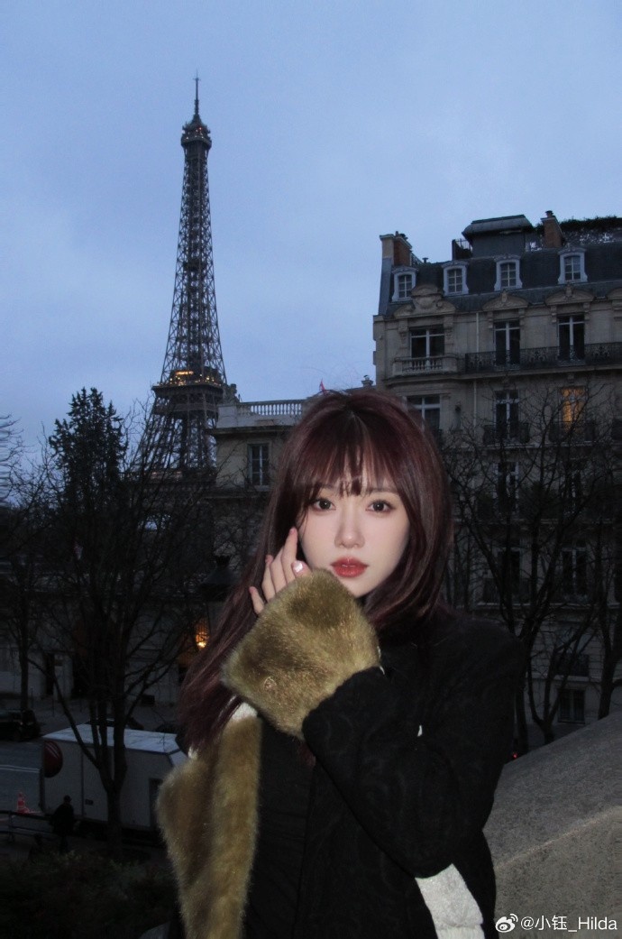 小钰分享照片：完美的巴黎之旅 一次性收获和四位冠军的合影hhhh
